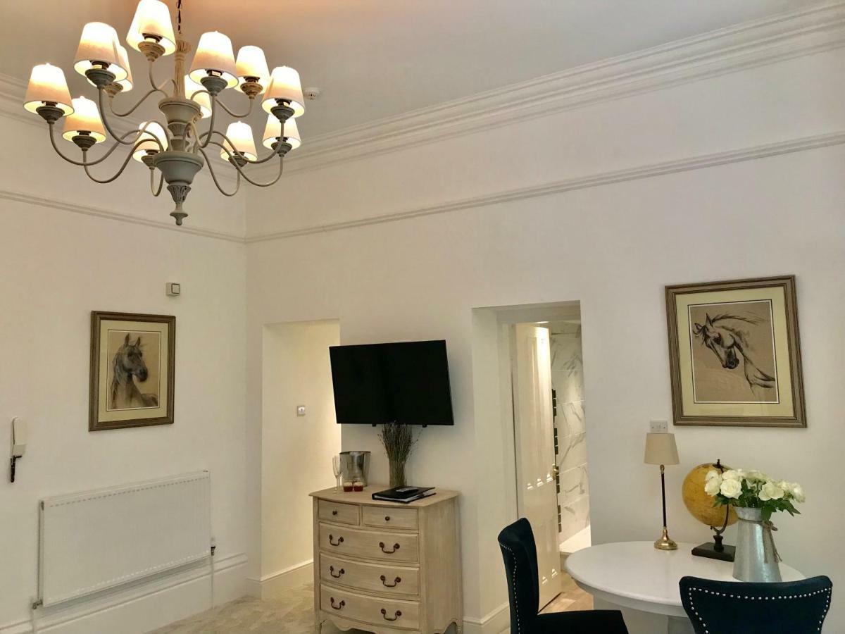 Ranmoor Serviced Apartments - The Courtyard Suite Sheffield Exterior foto